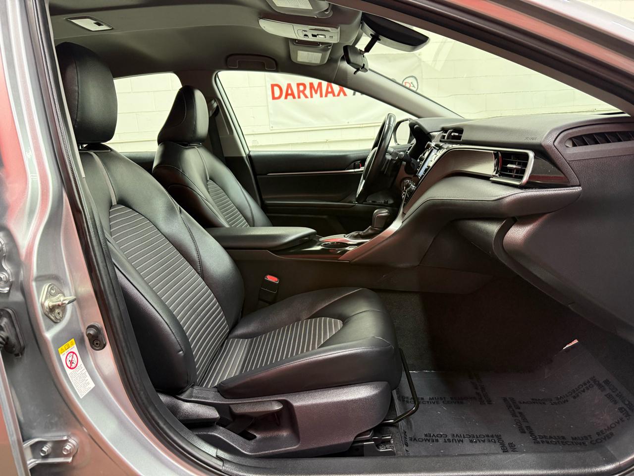 Toyota Camry SE 2019