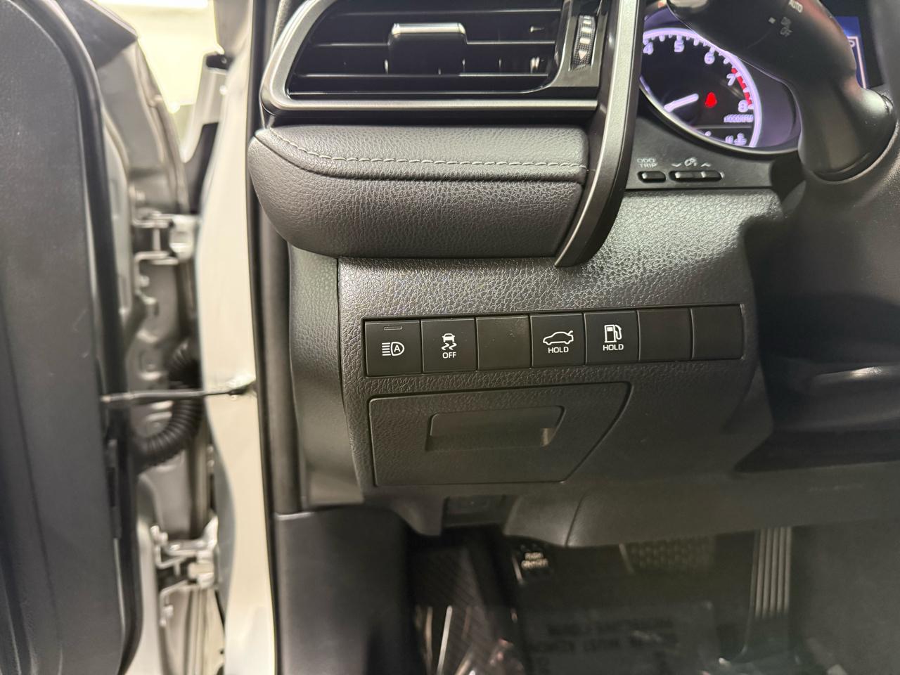 Toyota Camry SE 2019