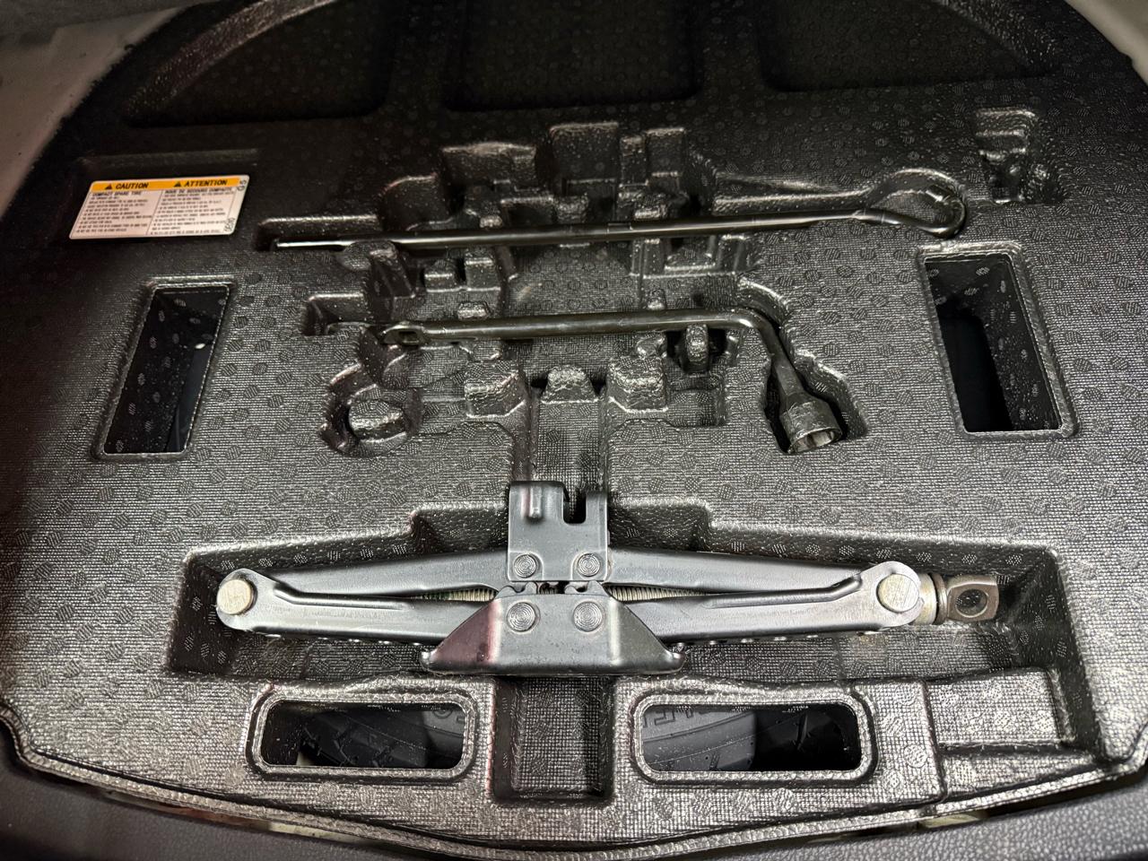 Toyota Camry SE 2019