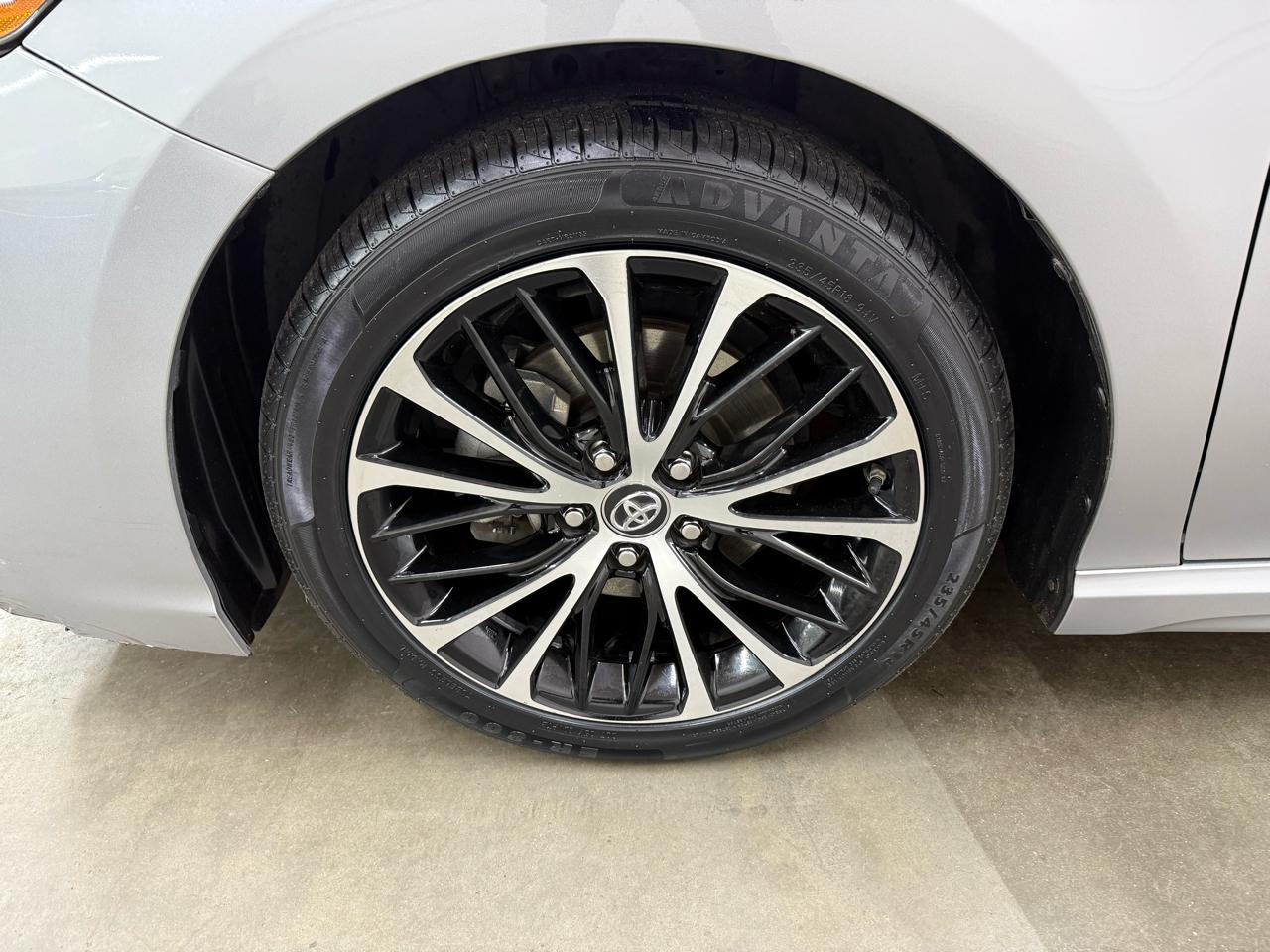 Toyota Camry SE 2019