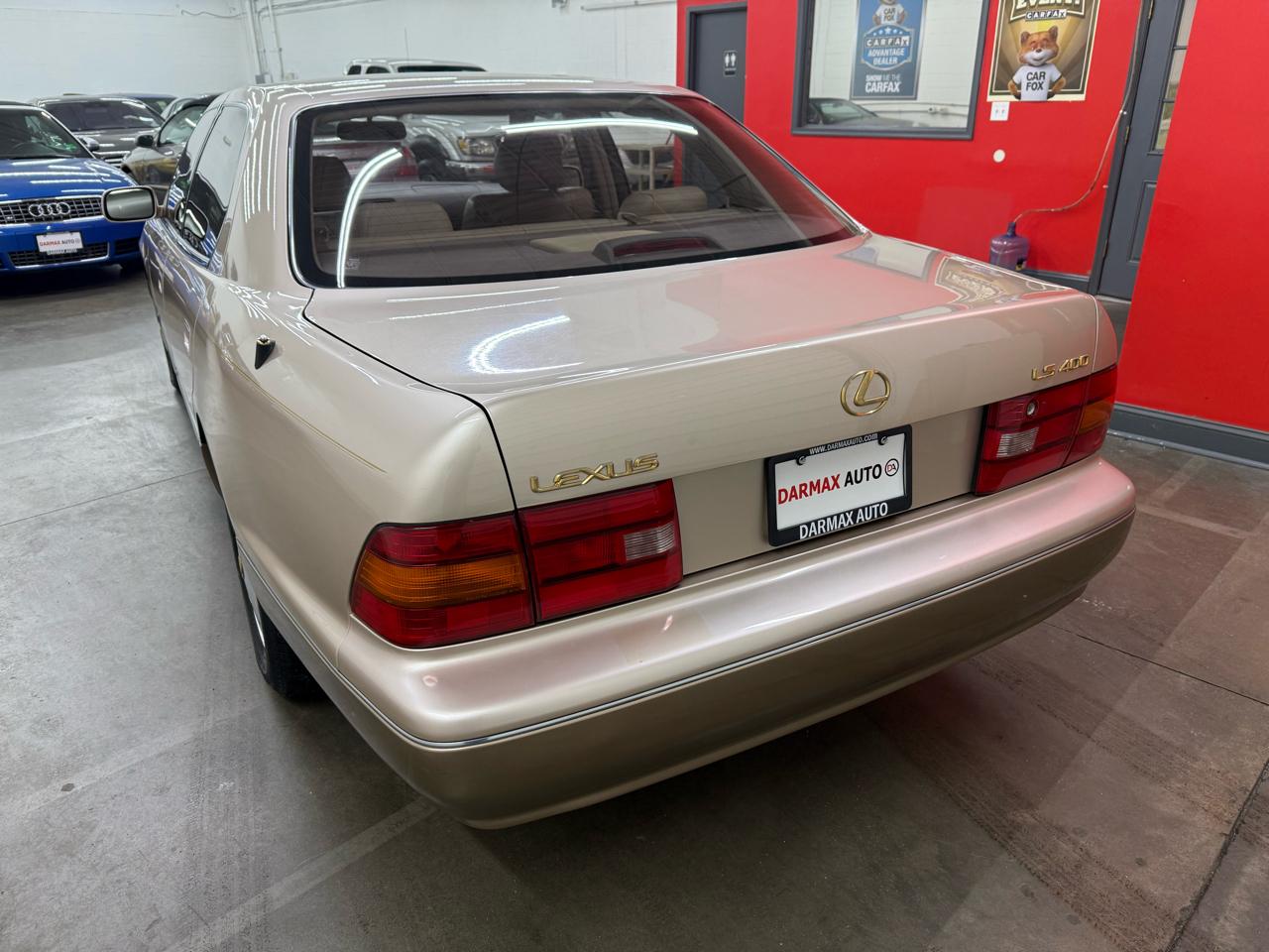 Lexus LS 400 4dr Sdn 1996