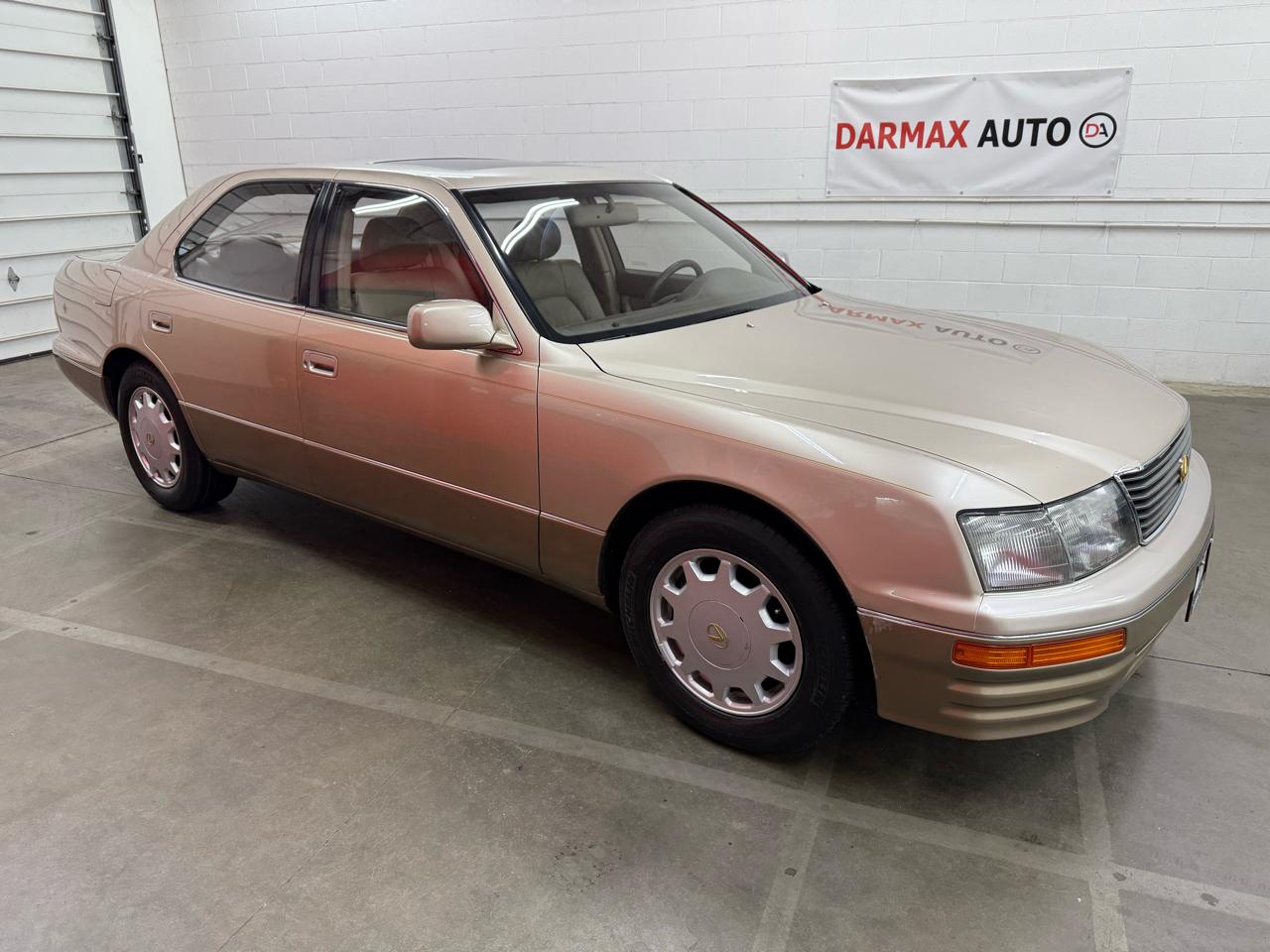 Lexus LS 400 4dr Sdn 1996