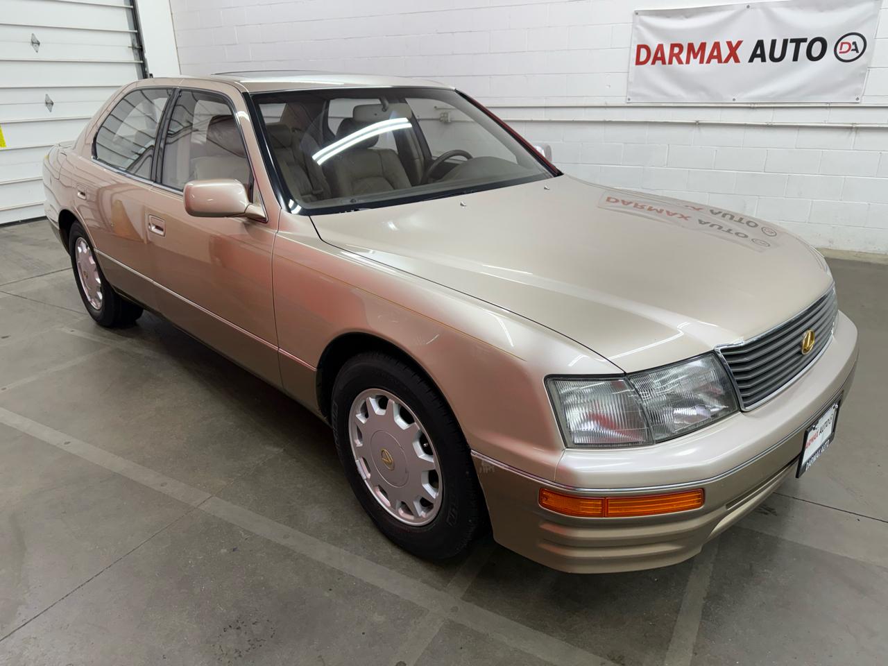 Lexus LS 400 4dr Sdn 1996