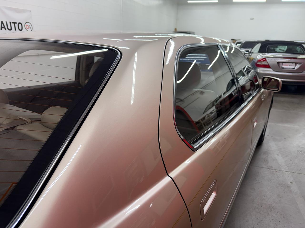 Lexus LS 400 4dr Sdn 1996