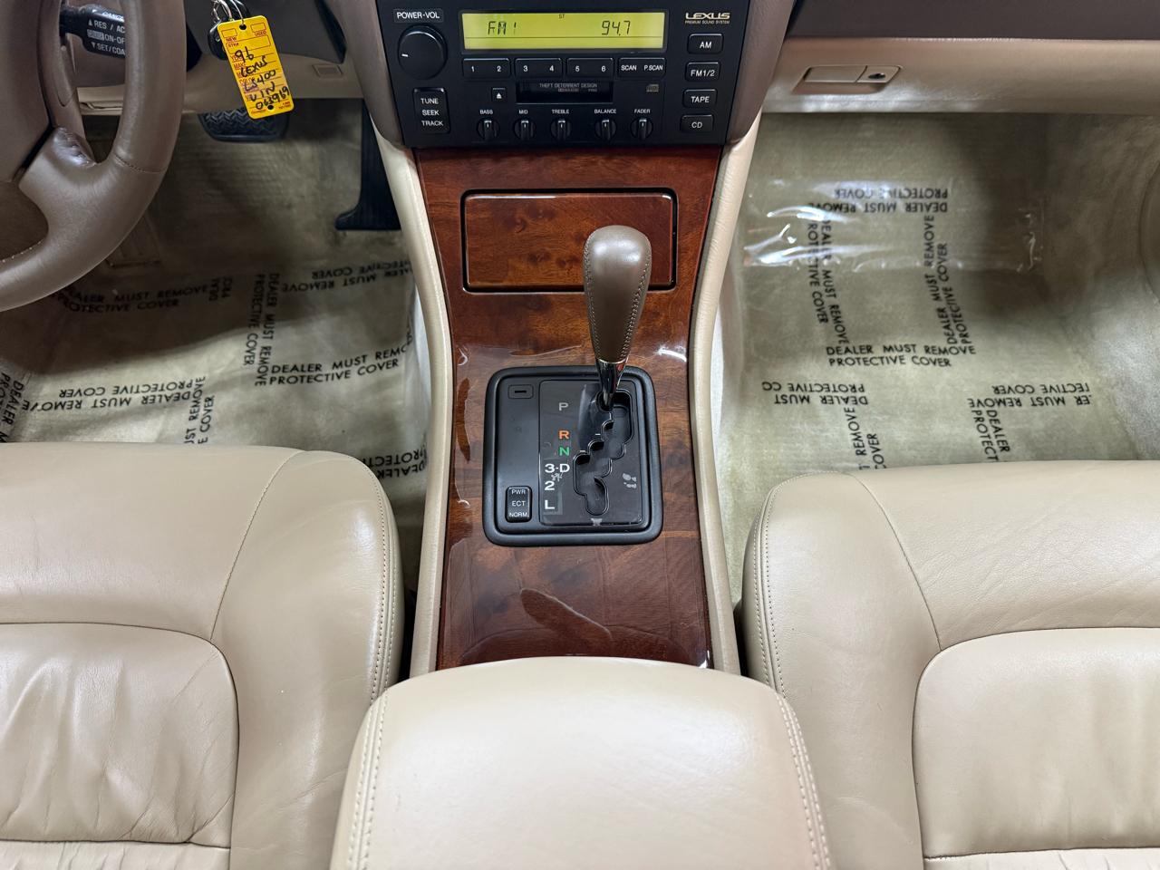 Lexus LS 400 4dr Sdn 1996