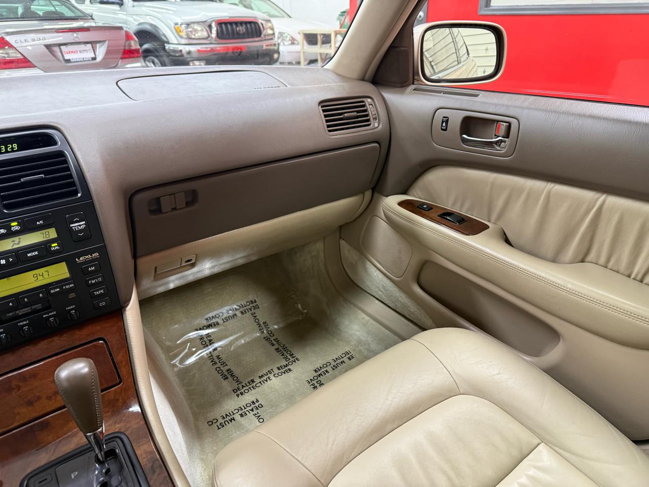 Lexus LS 400 4dr Sdn 1996