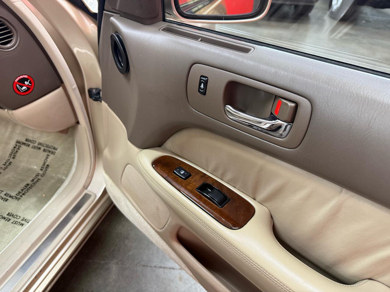 Lexus LS 400 4dr Sdn 1996