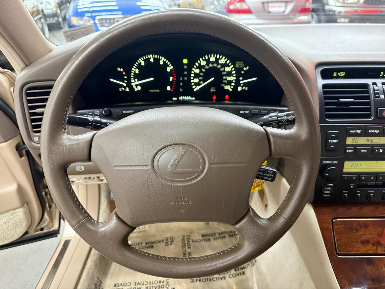 Lexus LS 400 4dr Sdn 1996