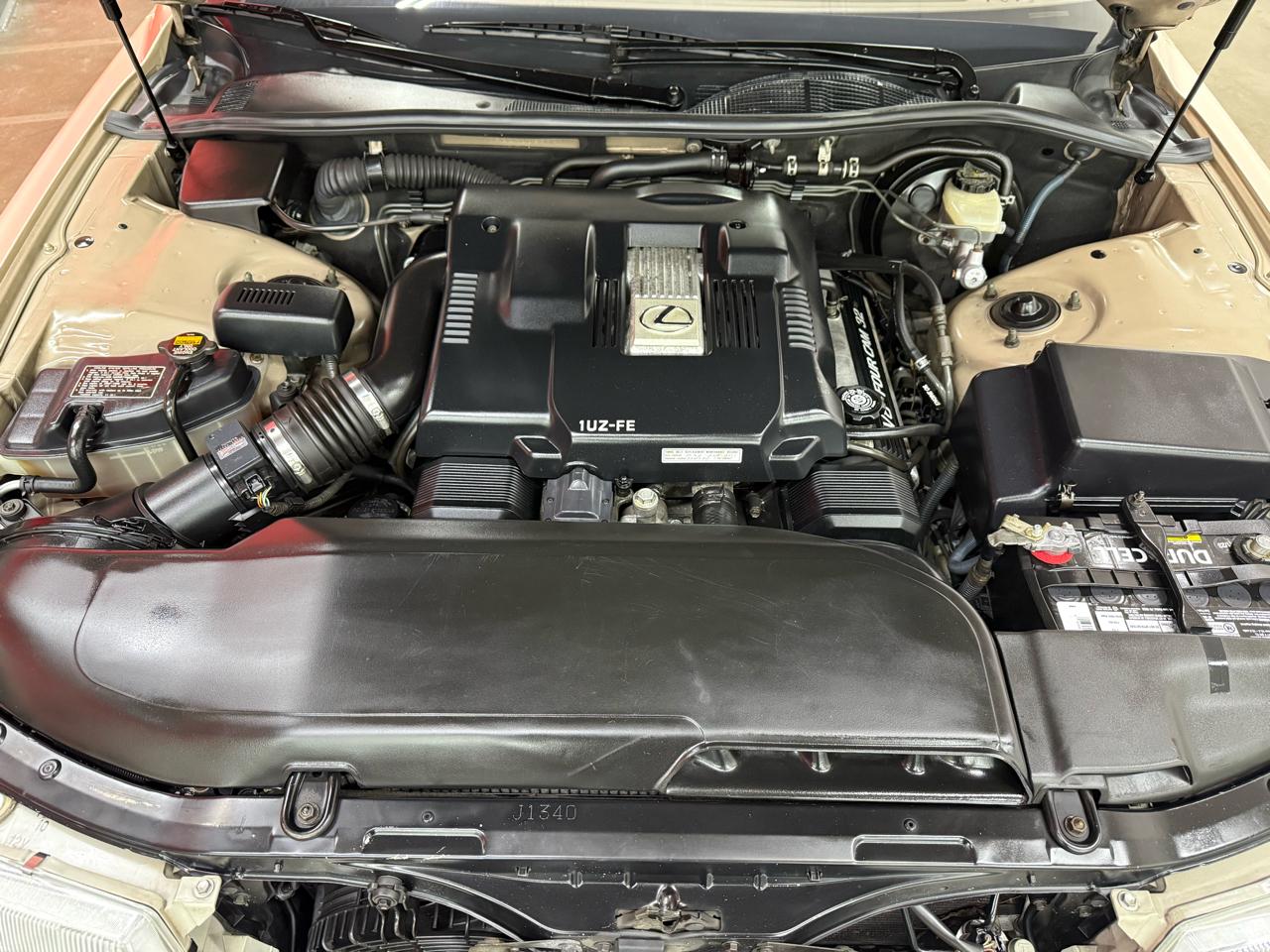 Lexus LS 400 4dr Sdn 1996