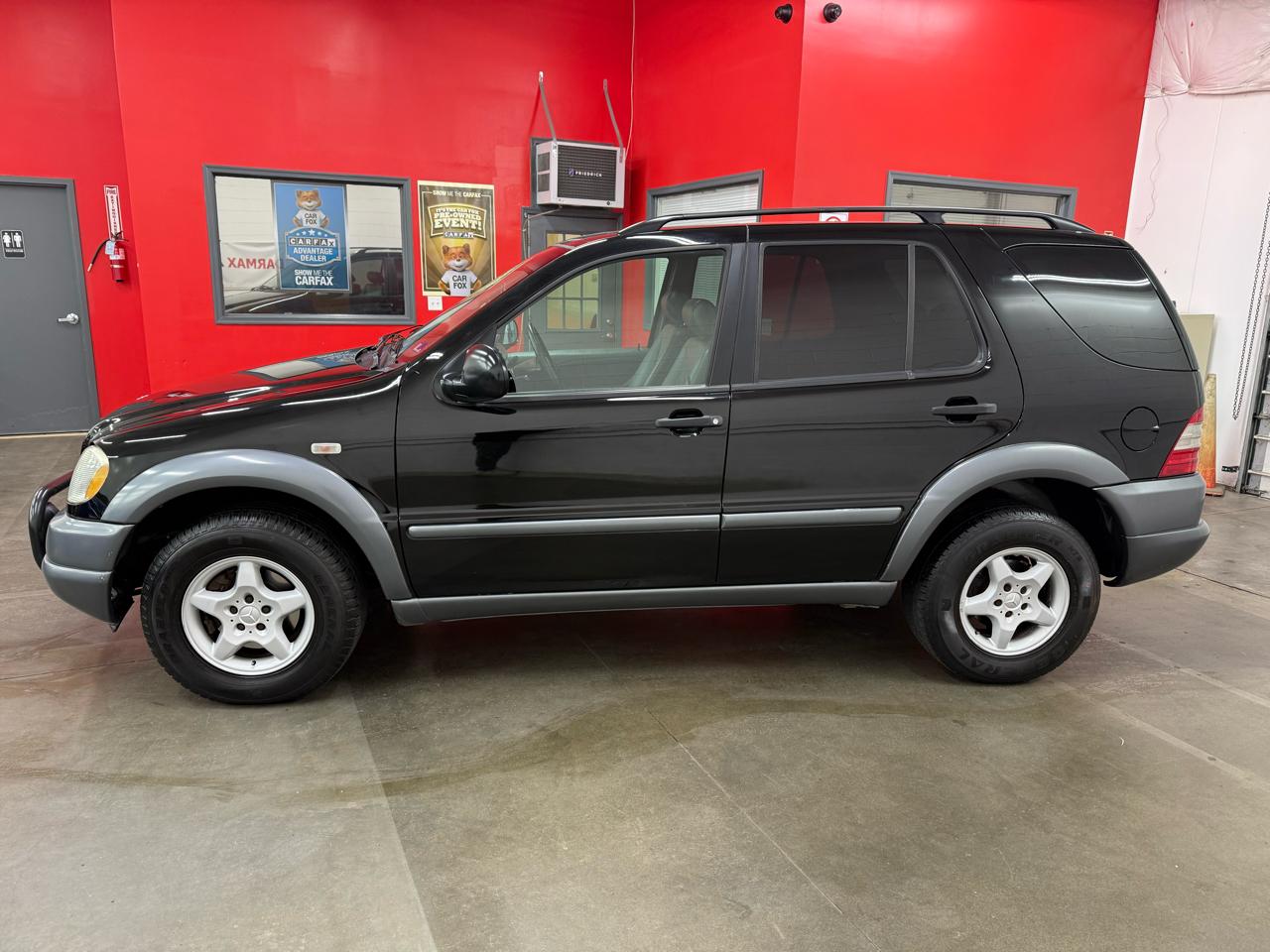 Mercedes-Benz M-Class ML320 1998