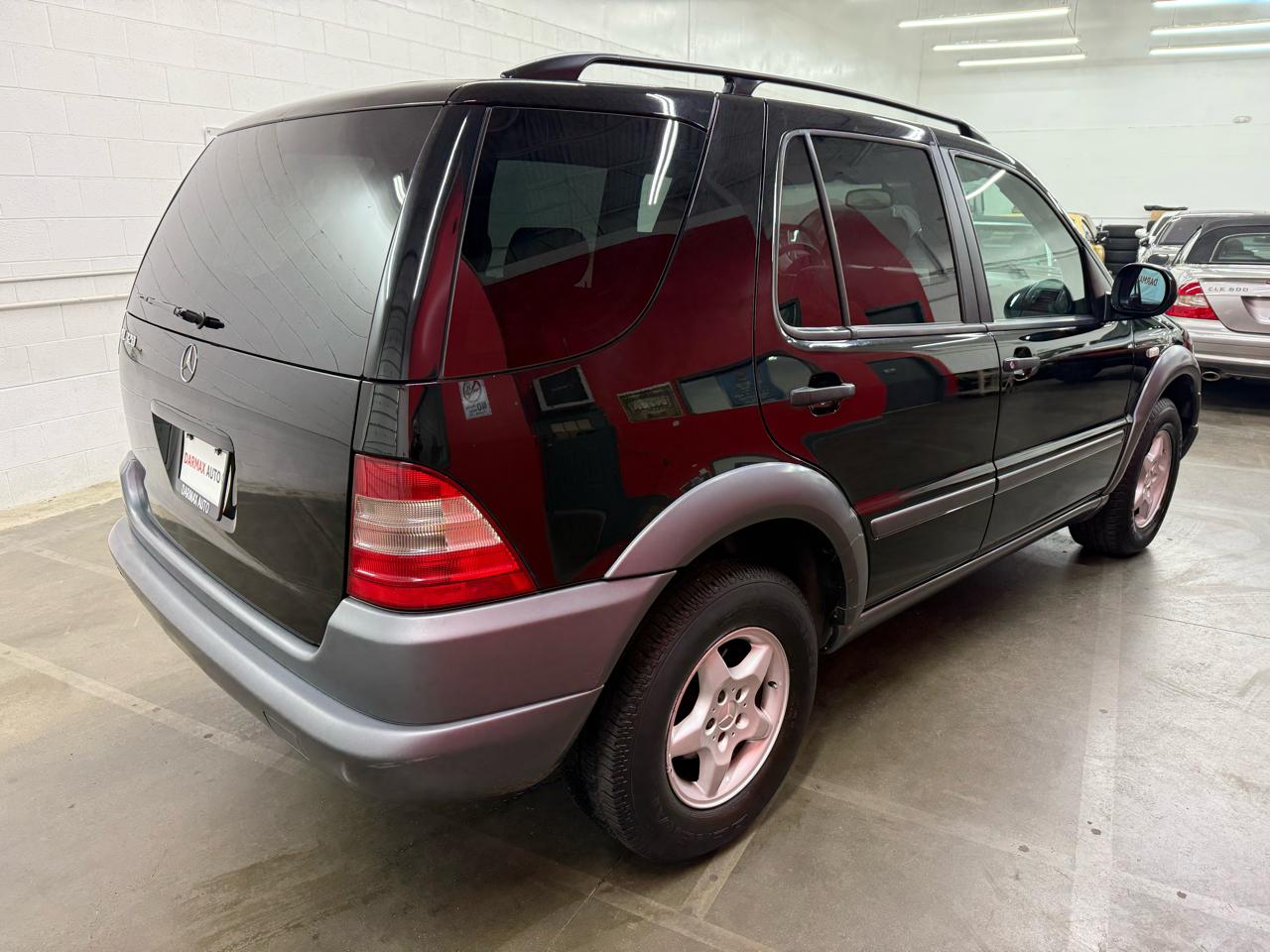 Mercedes-Benz M-Class ML320 1998