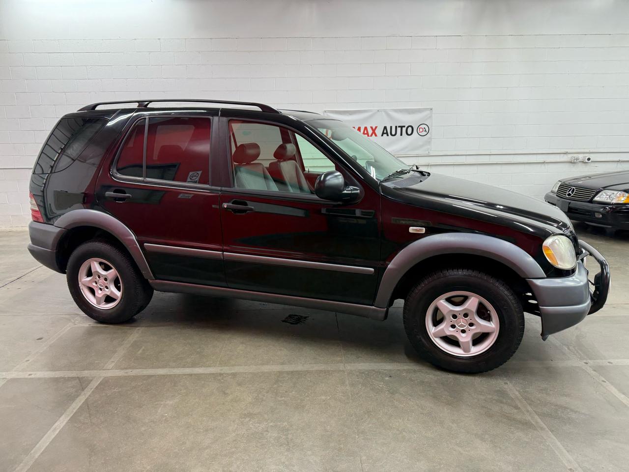 Mercedes-Benz M-Class ML320 1998