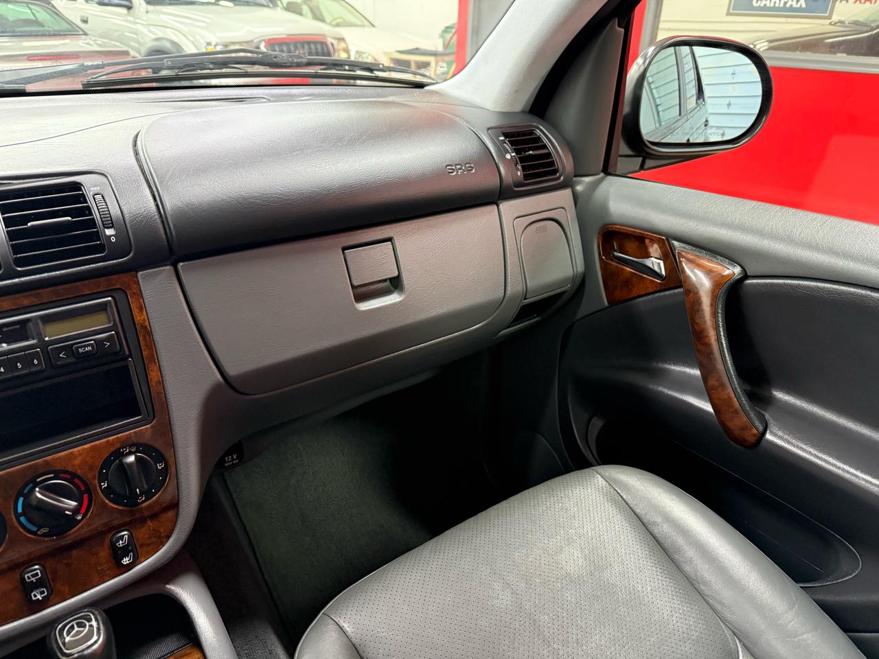 Mercedes-Benz M-Class ML320 1998