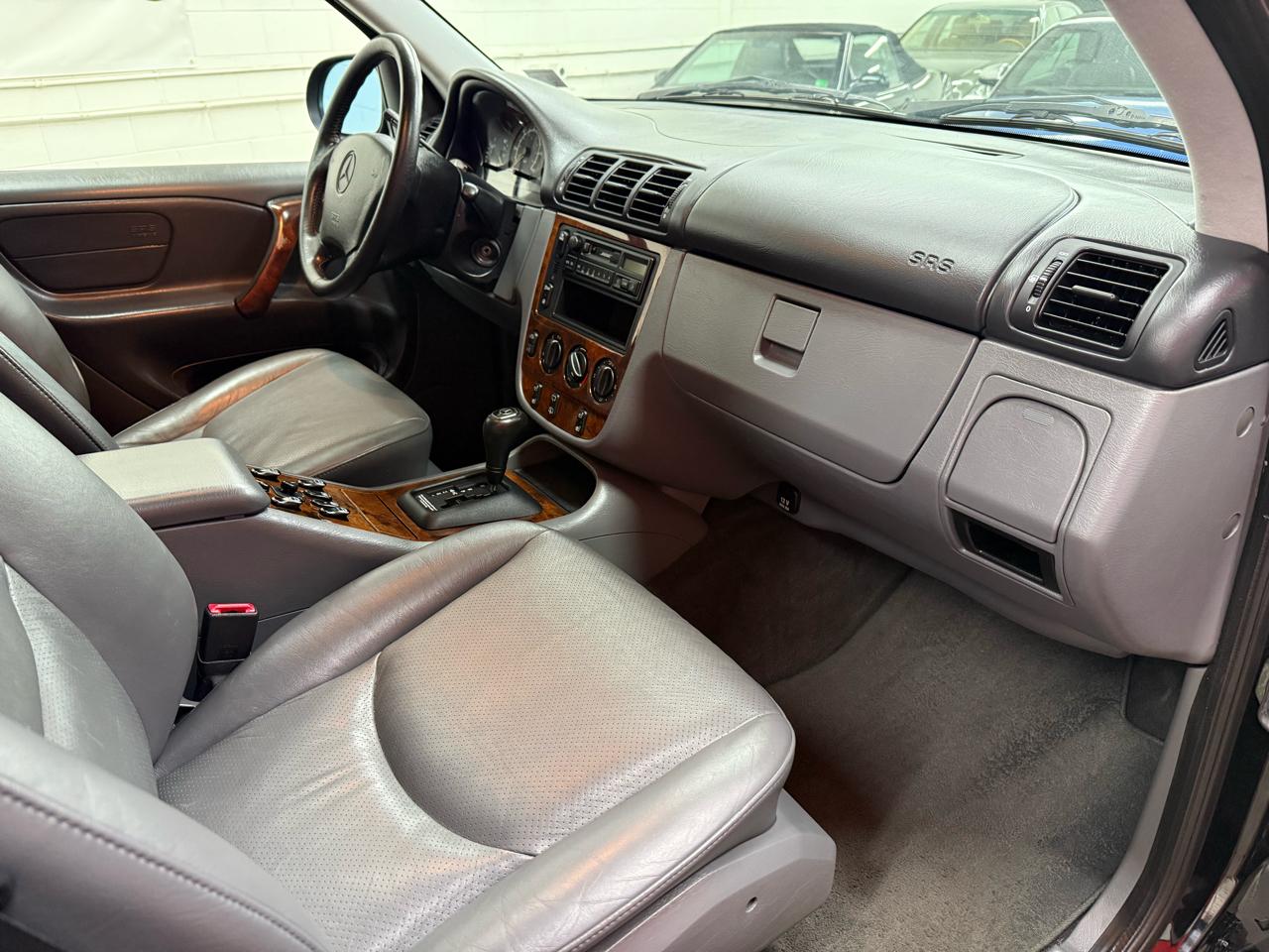 Mercedes-Benz M-Class ML320 1998