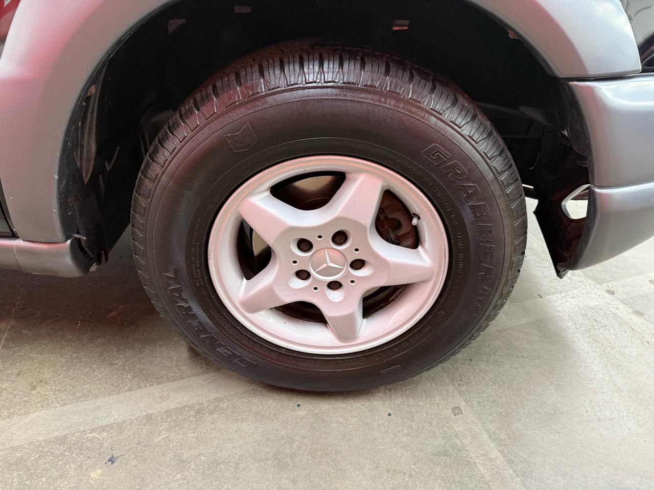 Mercedes-Benz M-Class ML320 1998