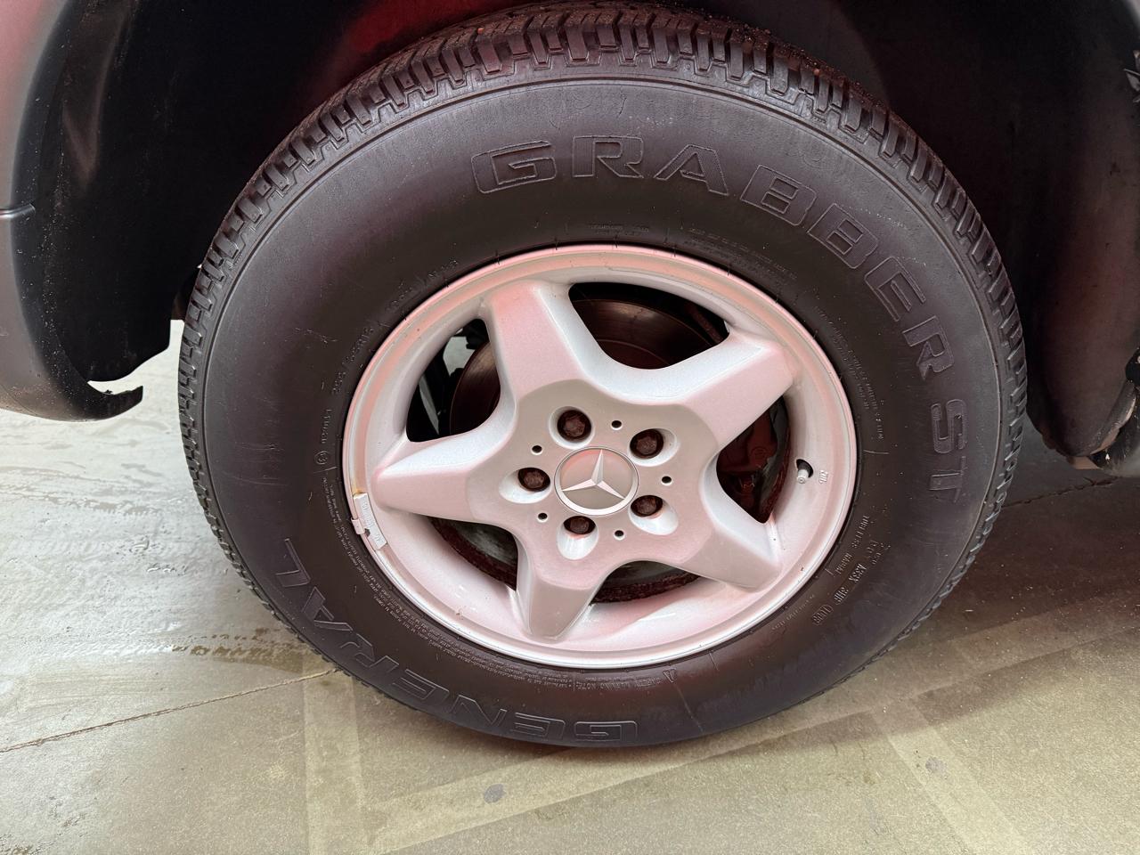 Mercedes-Benz M-Class ML320 1998