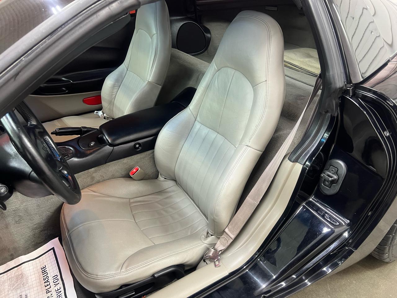 Chevrolet Corvette Coupe 1998