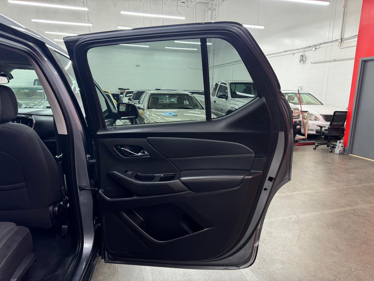 Chevrolet Traverse LS AWD 2021