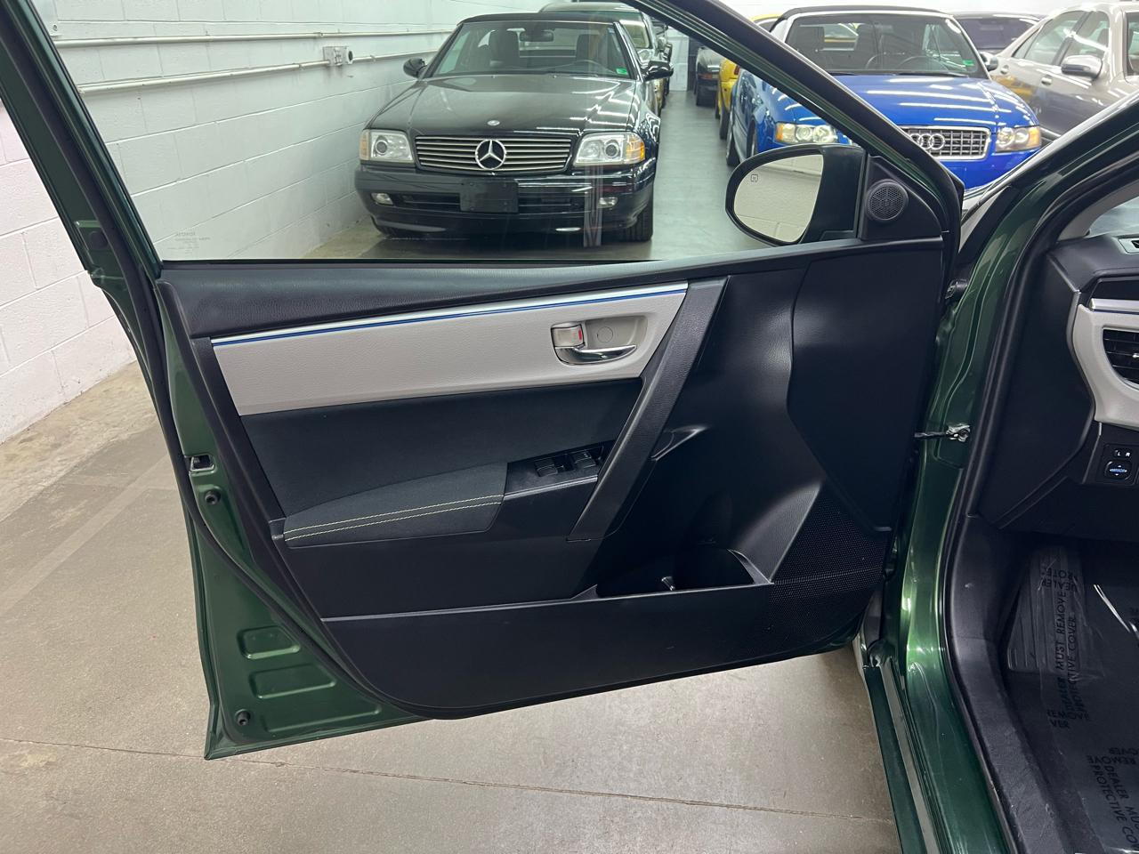 Toyota Corolla LE 2014