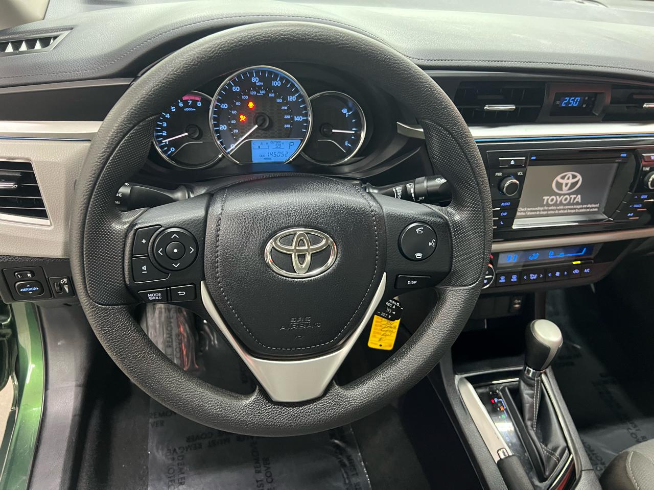 Toyota Corolla LE 2014