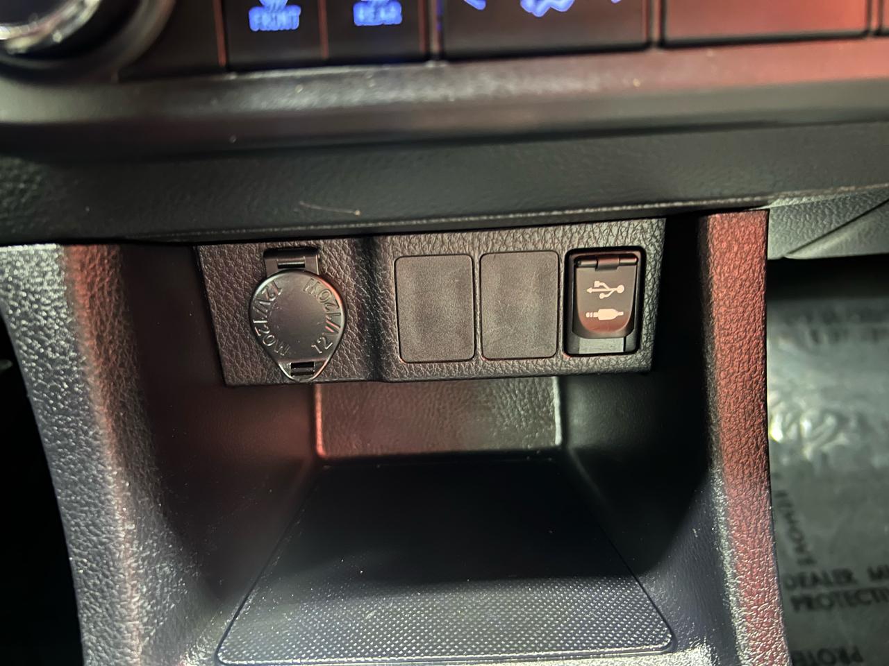 Toyota Corolla LE 2014