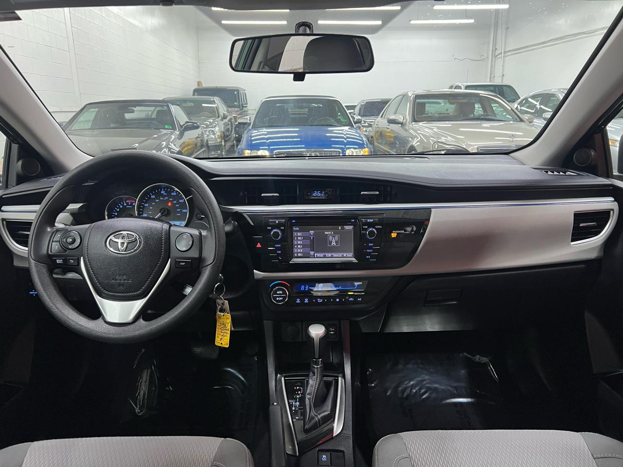 Toyota Corolla LE 2014