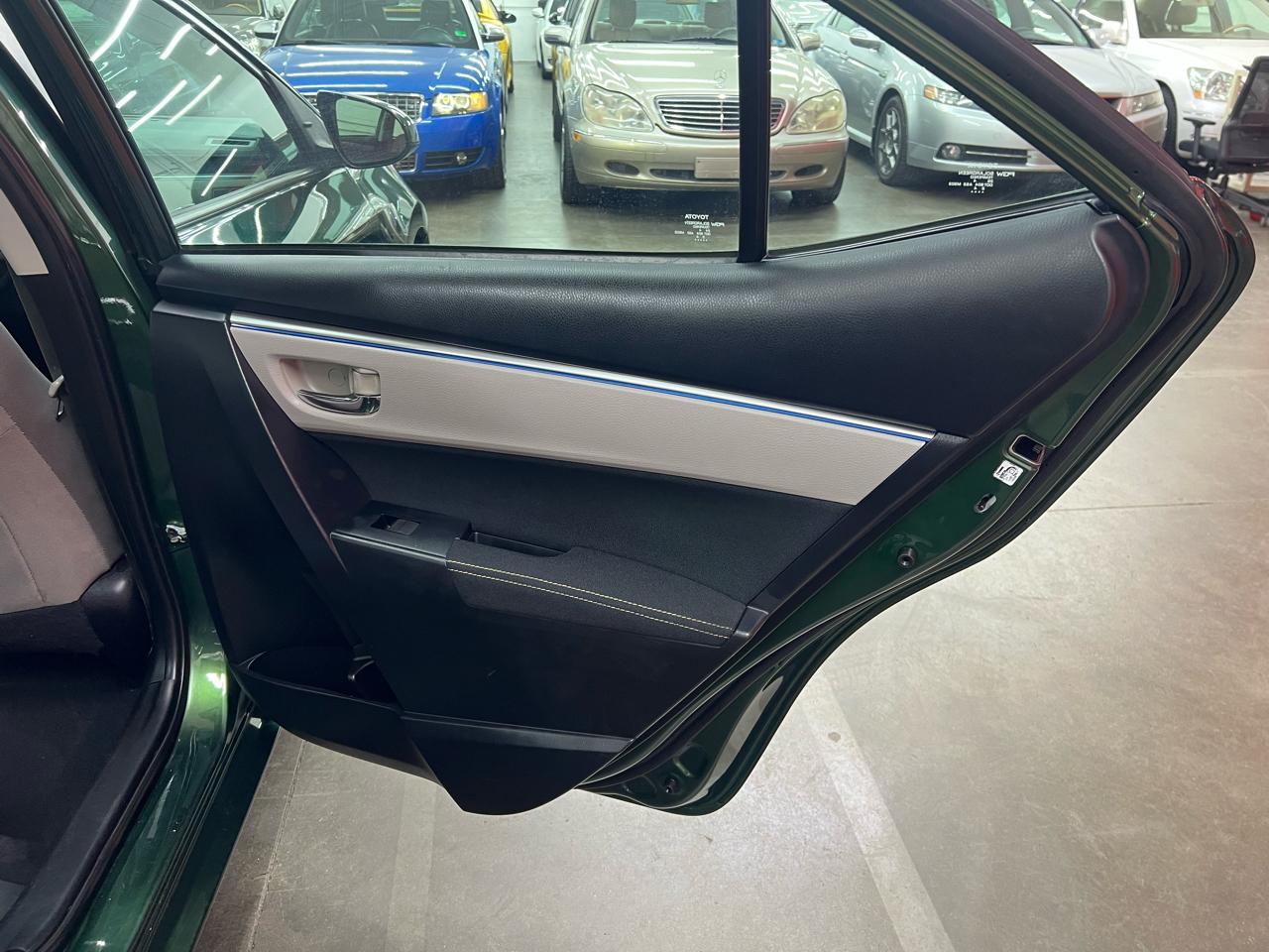 Toyota Corolla LE 2014