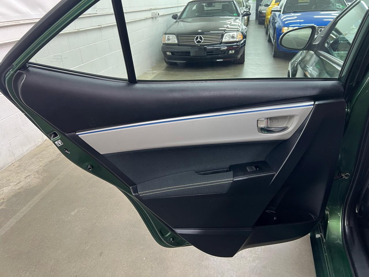 Toyota Corolla LE 2014