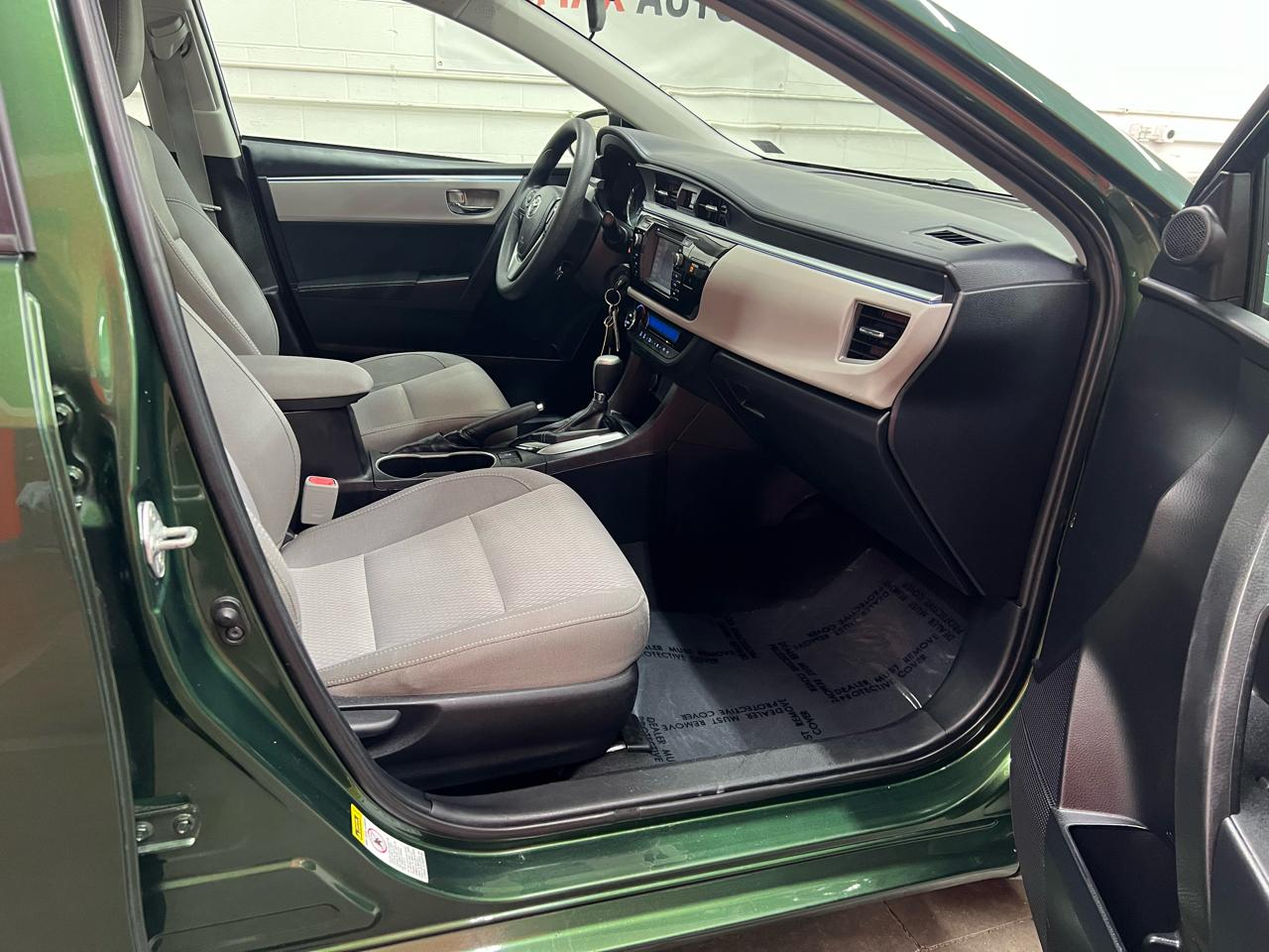 Toyota Corolla LE 2014