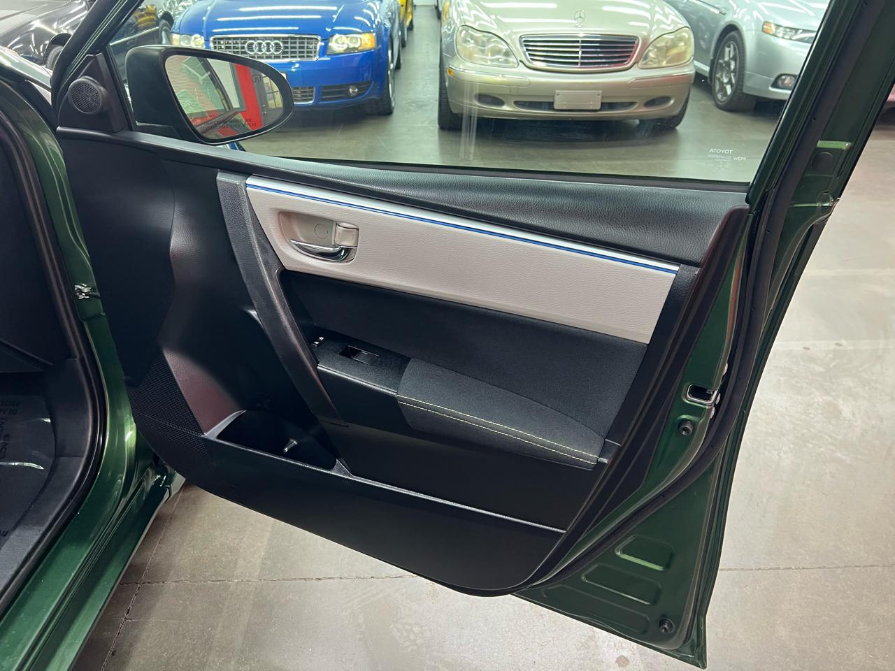 Toyota Corolla LE 2014