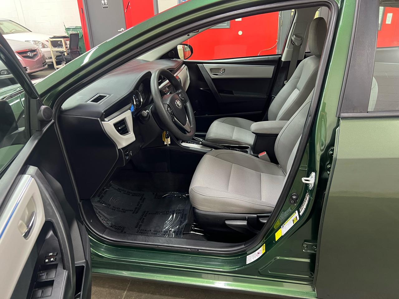 Toyota Corolla LE 2014