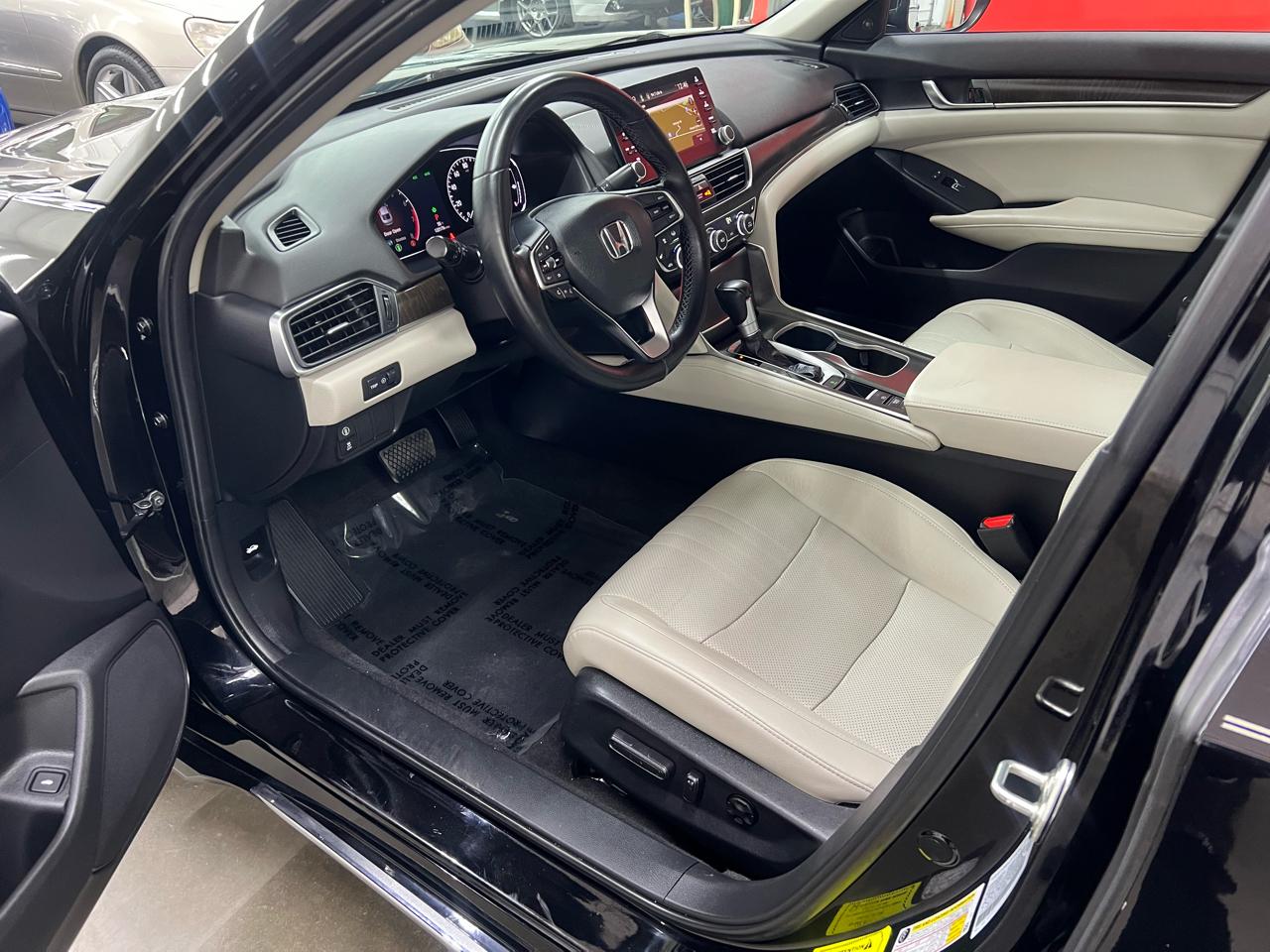 Honda Accord EX-Lw/Navigation CVT 2018