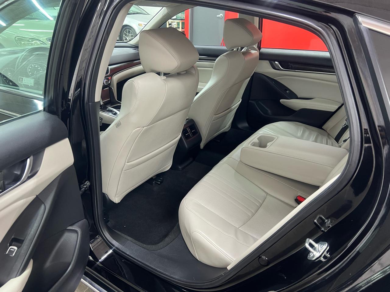 Honda Accord EX-Lw/Navigation CVT 2018