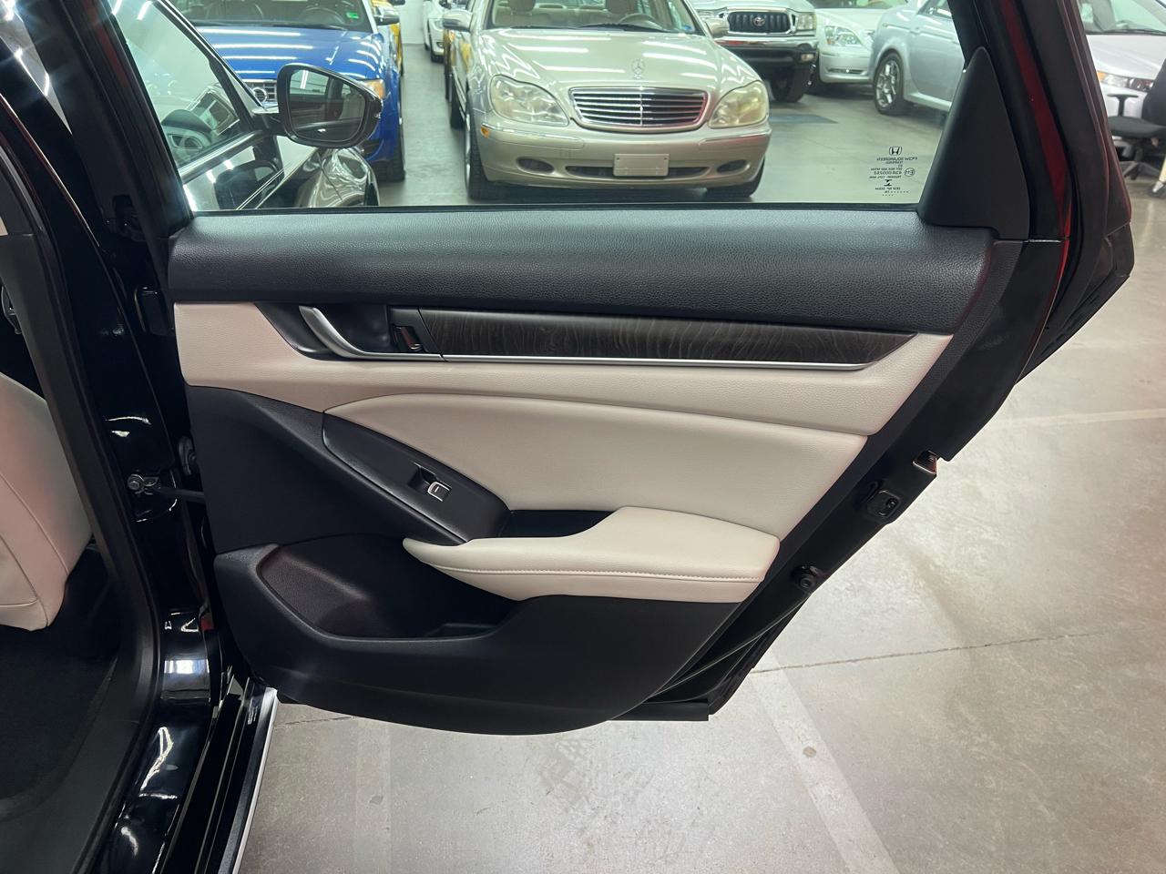 Honda Accord EX-Lw/Navigation CVT 2018