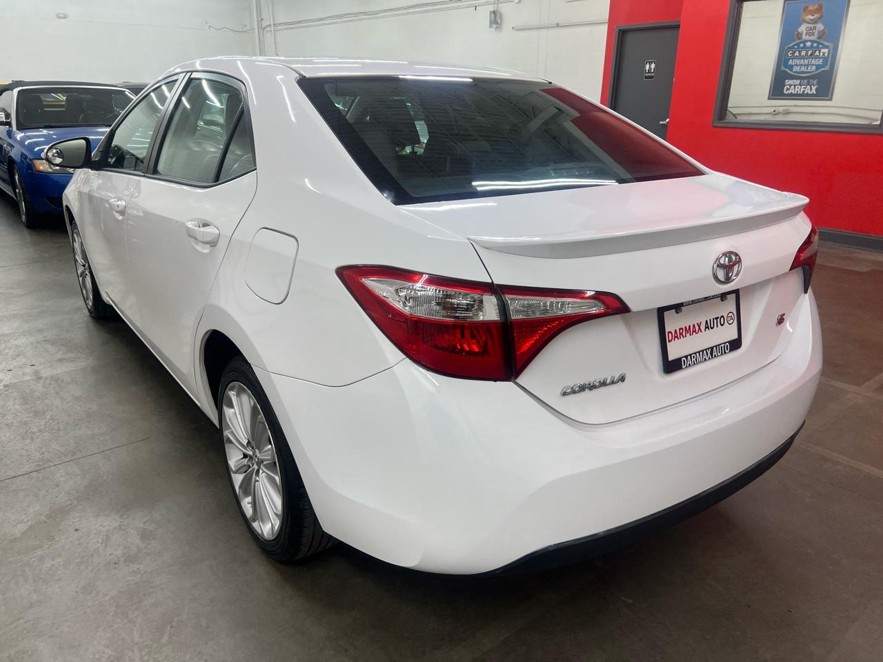 Toyota Corolla  2015