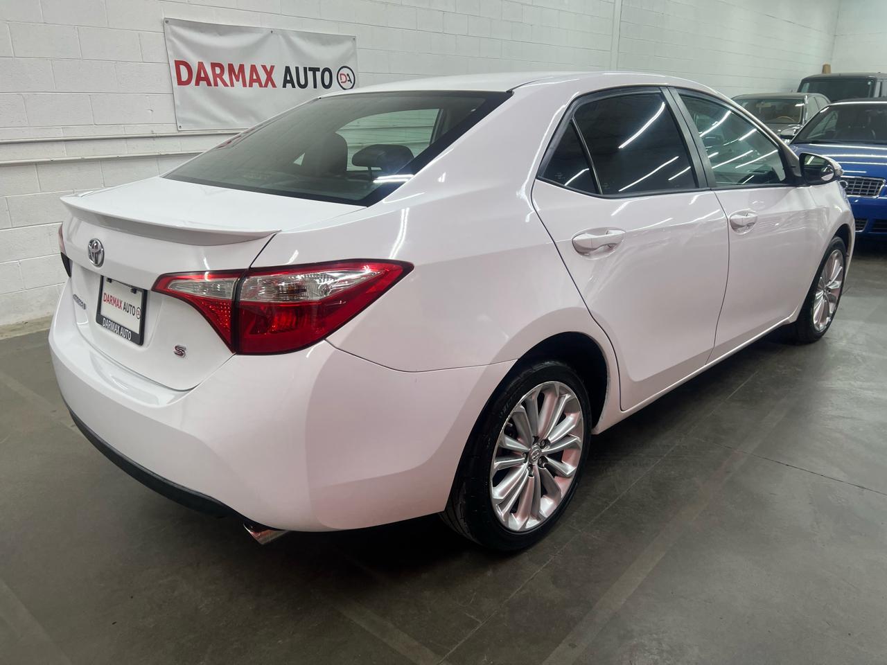 Toyota Corolla  2015