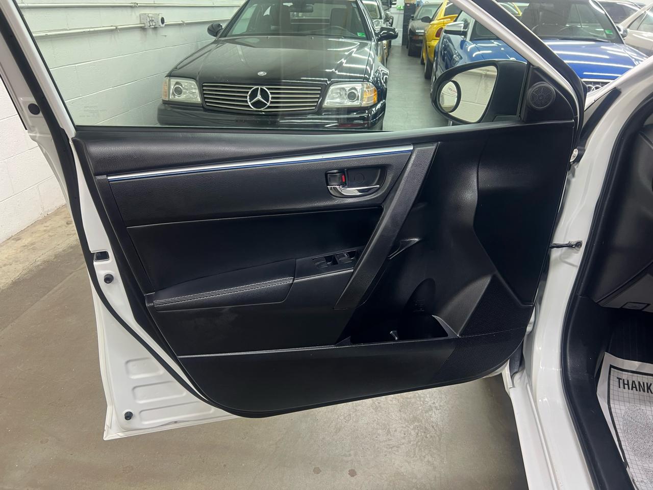 Toyota Corolla  2015