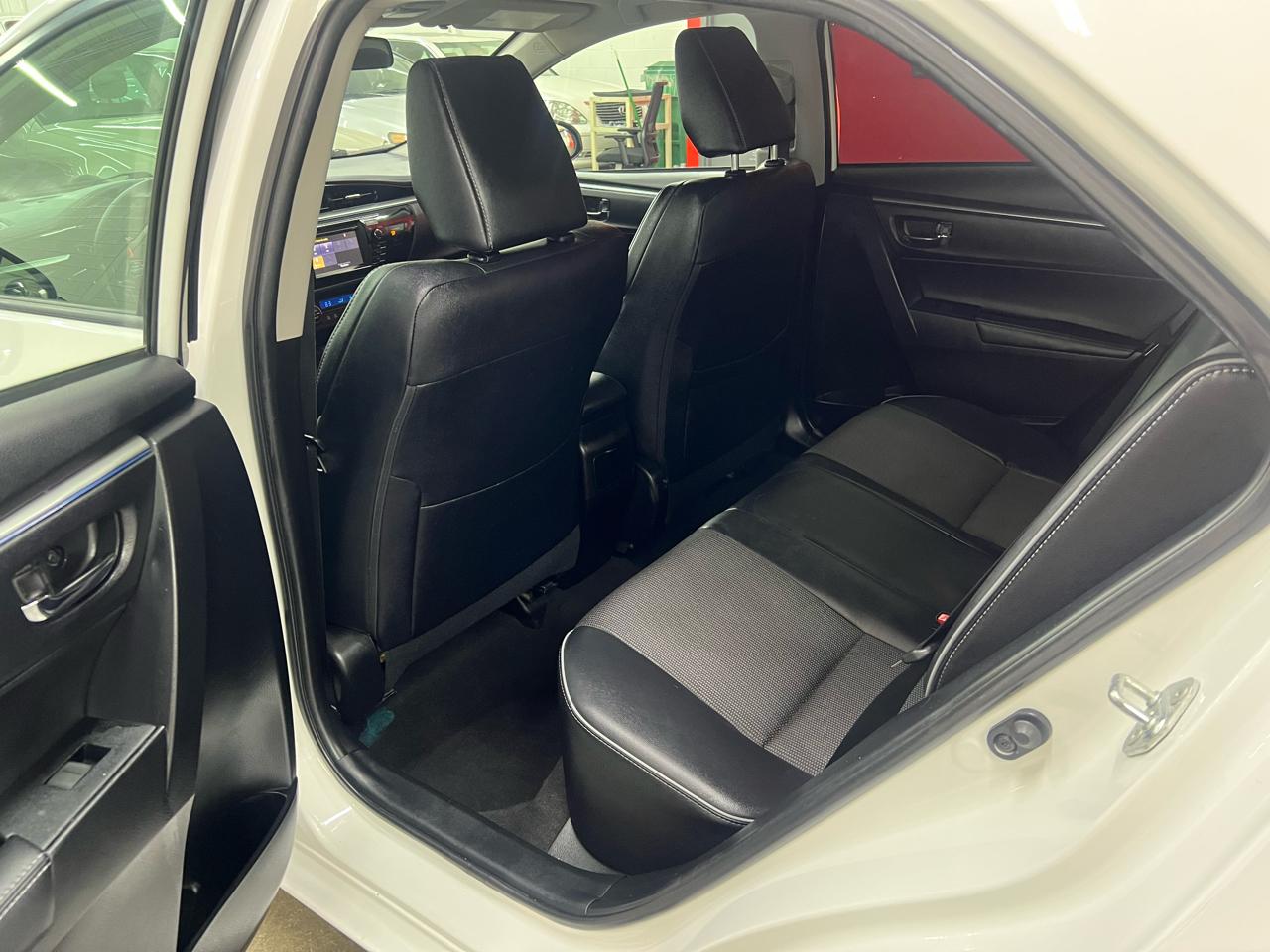 Toyota Corolla  2015