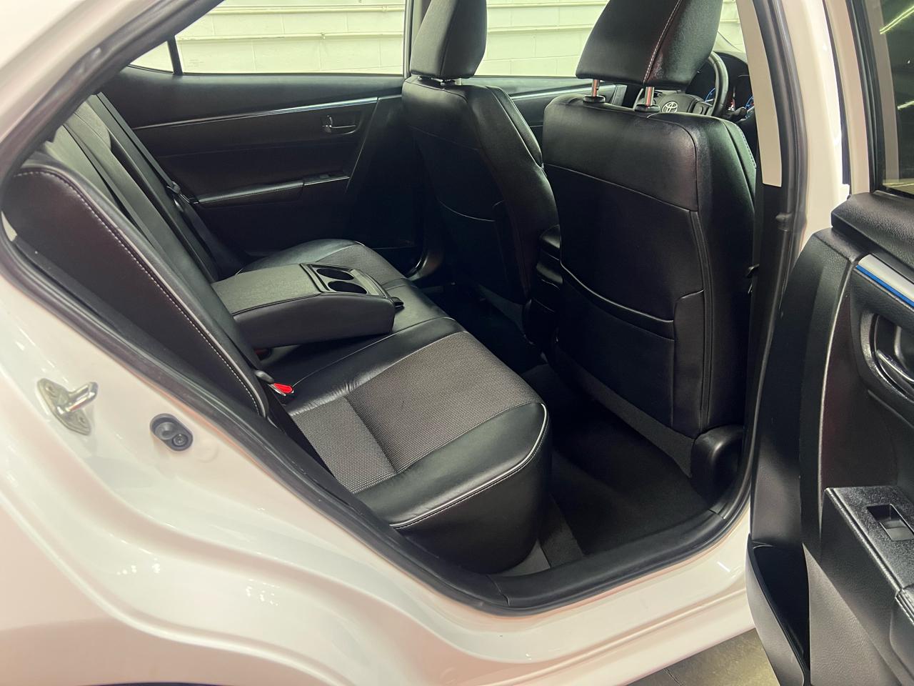 Toyota Corolla  2015