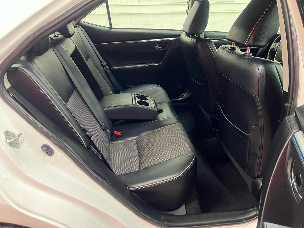 Toyota Corolla  2015