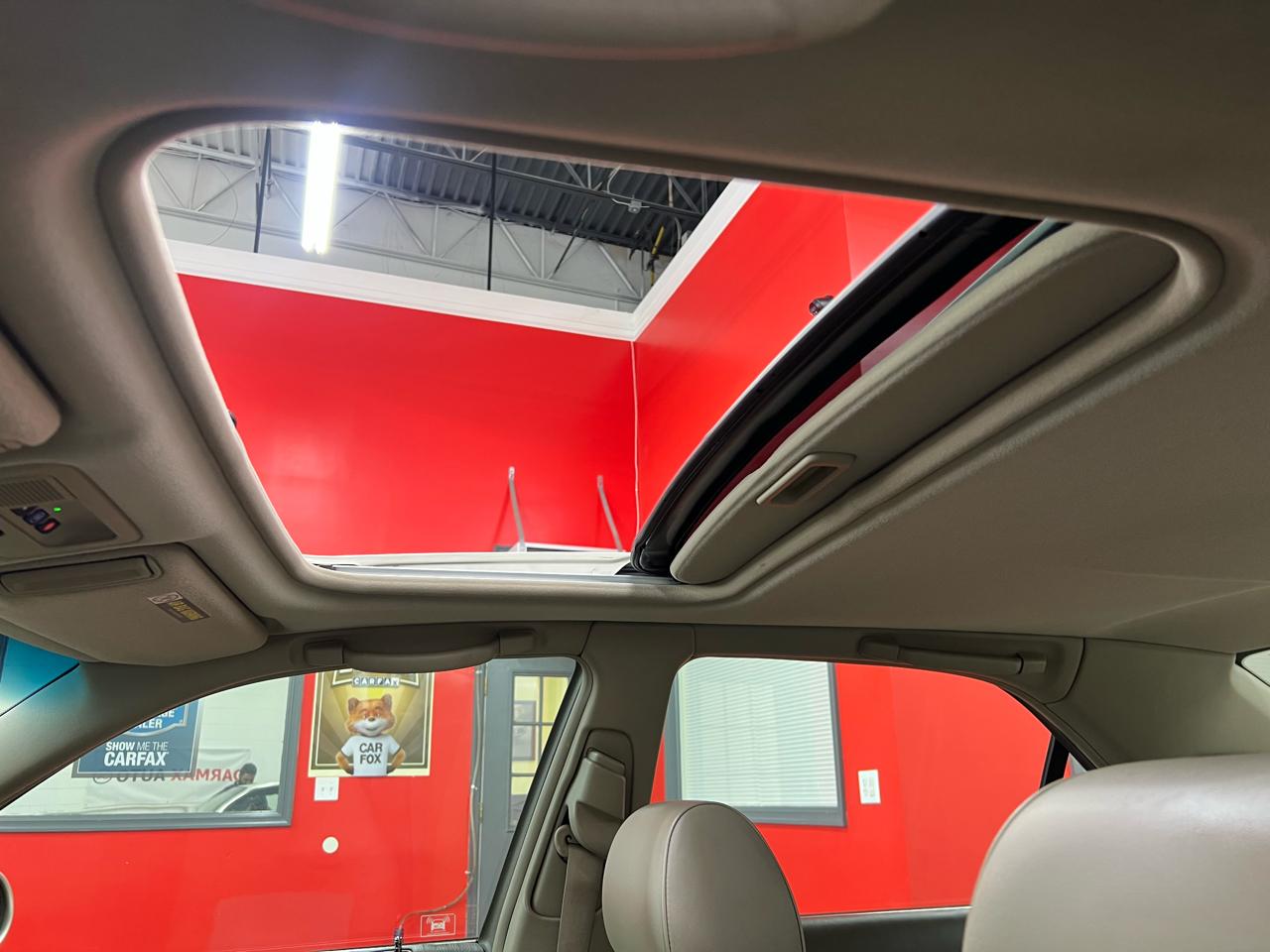 Acura RL 3.5RL with Navigation System 2004