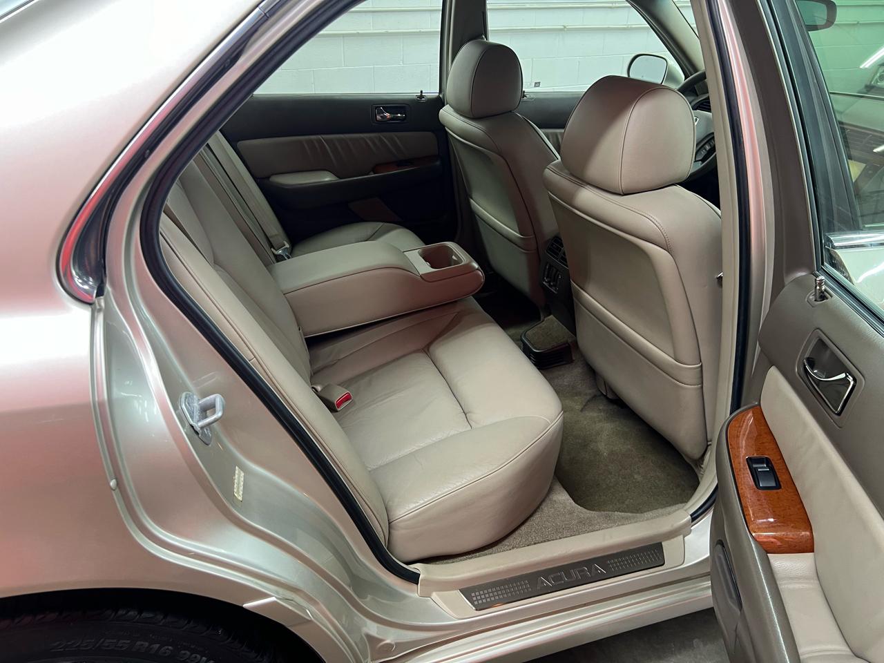 Acura RL 3.5RL with Navigation System 2004