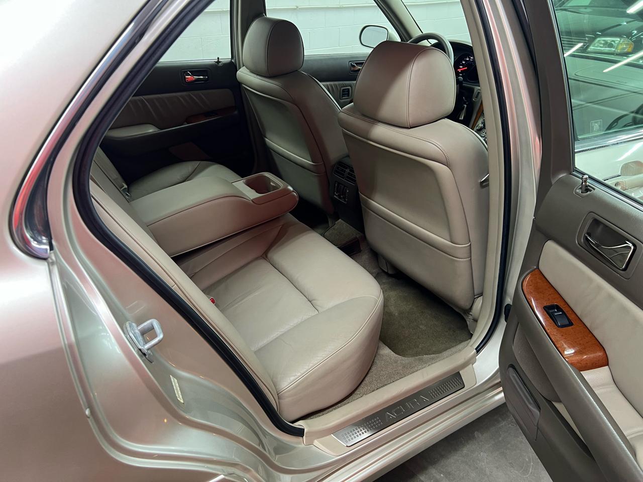 Acura RL 3.5RL with Navigation System 2004