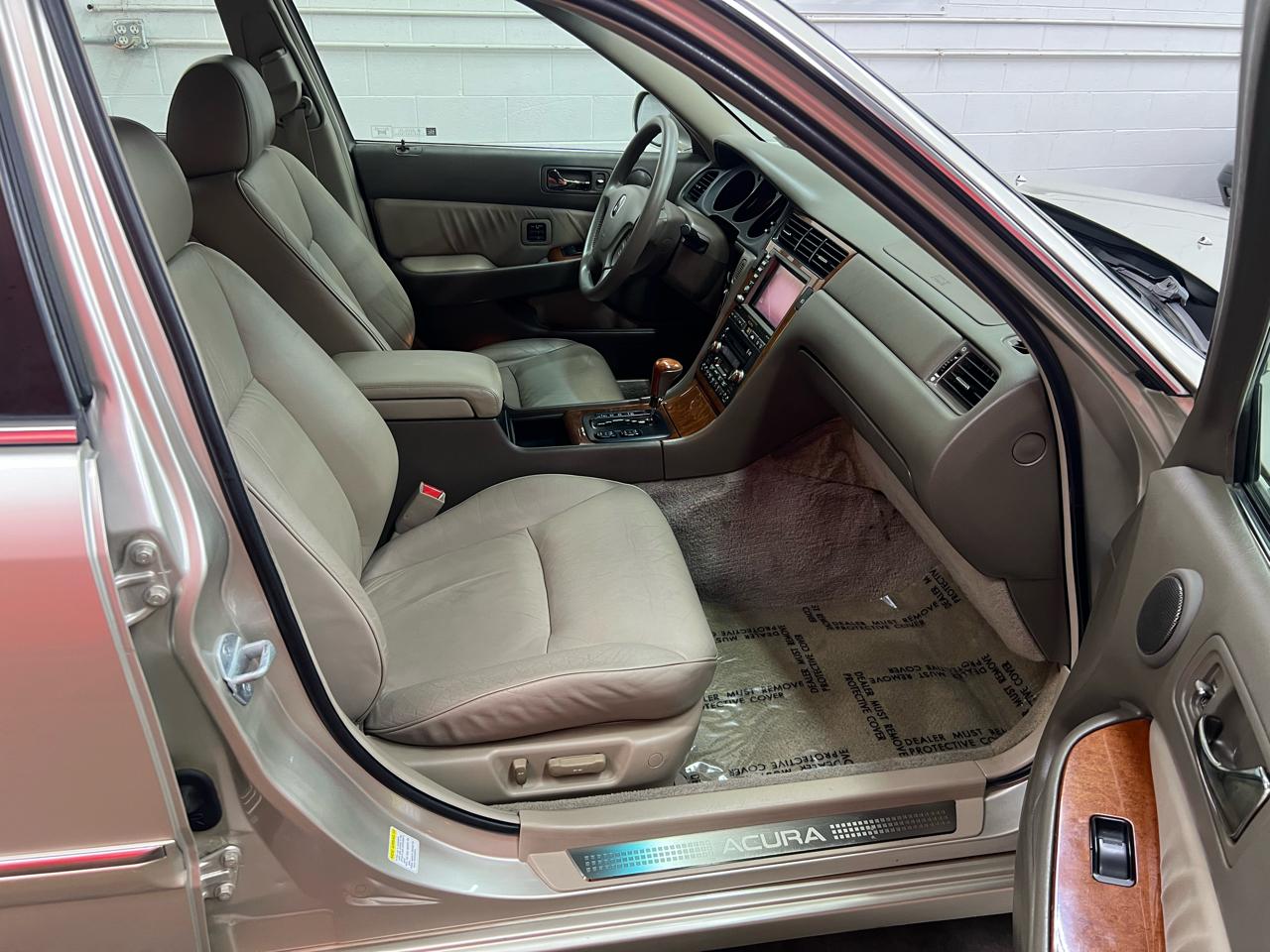 Acura RL 3.5RL with Navigation System 2004