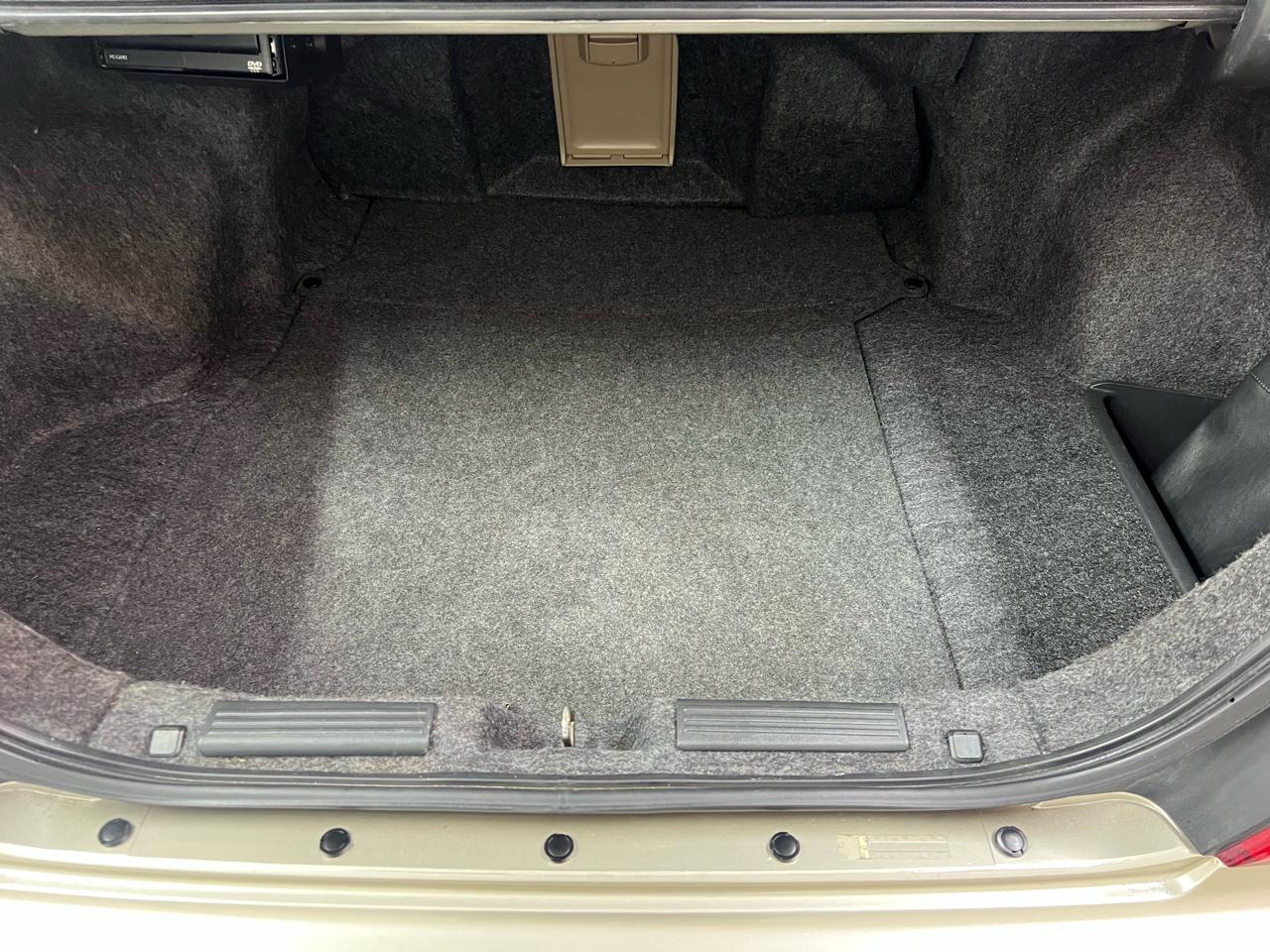 Acura RL 3.5RL with Navigation System 2004