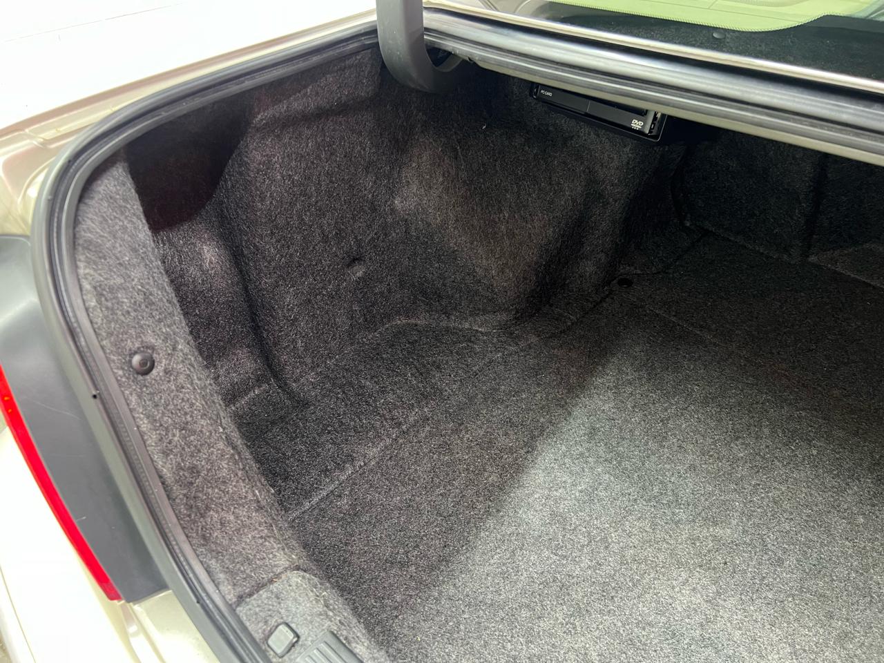 Acura RL 3.5RL with Navigation System 2004