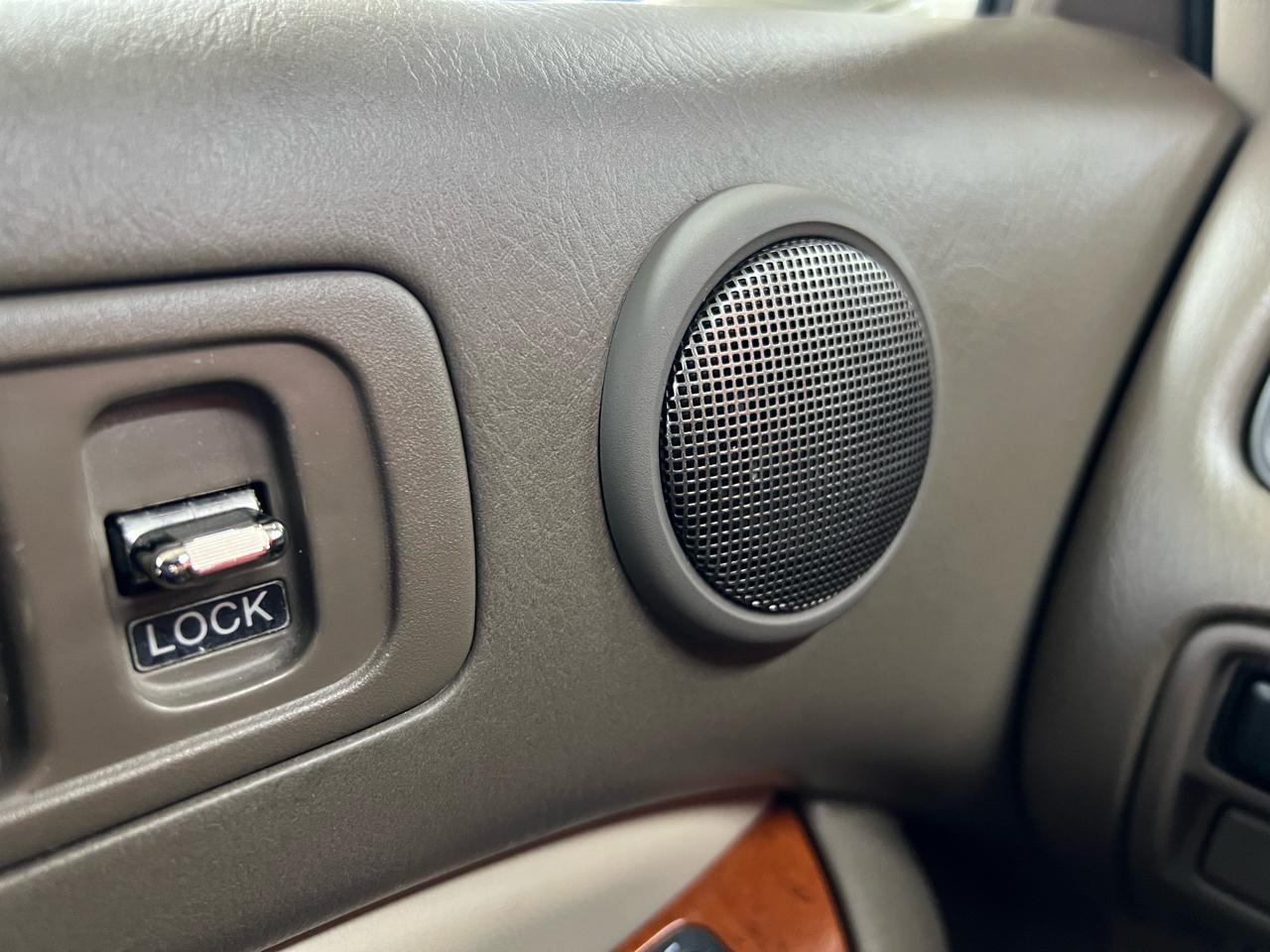 Acura RL 3.5RL with Navigation System 2004