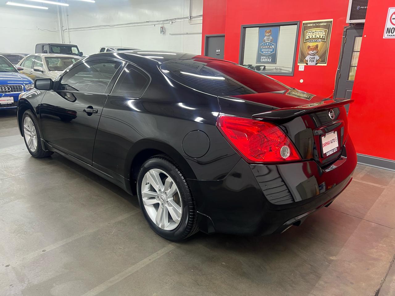 Nissan Altima 2.5 S 6M/T Coupe 2011