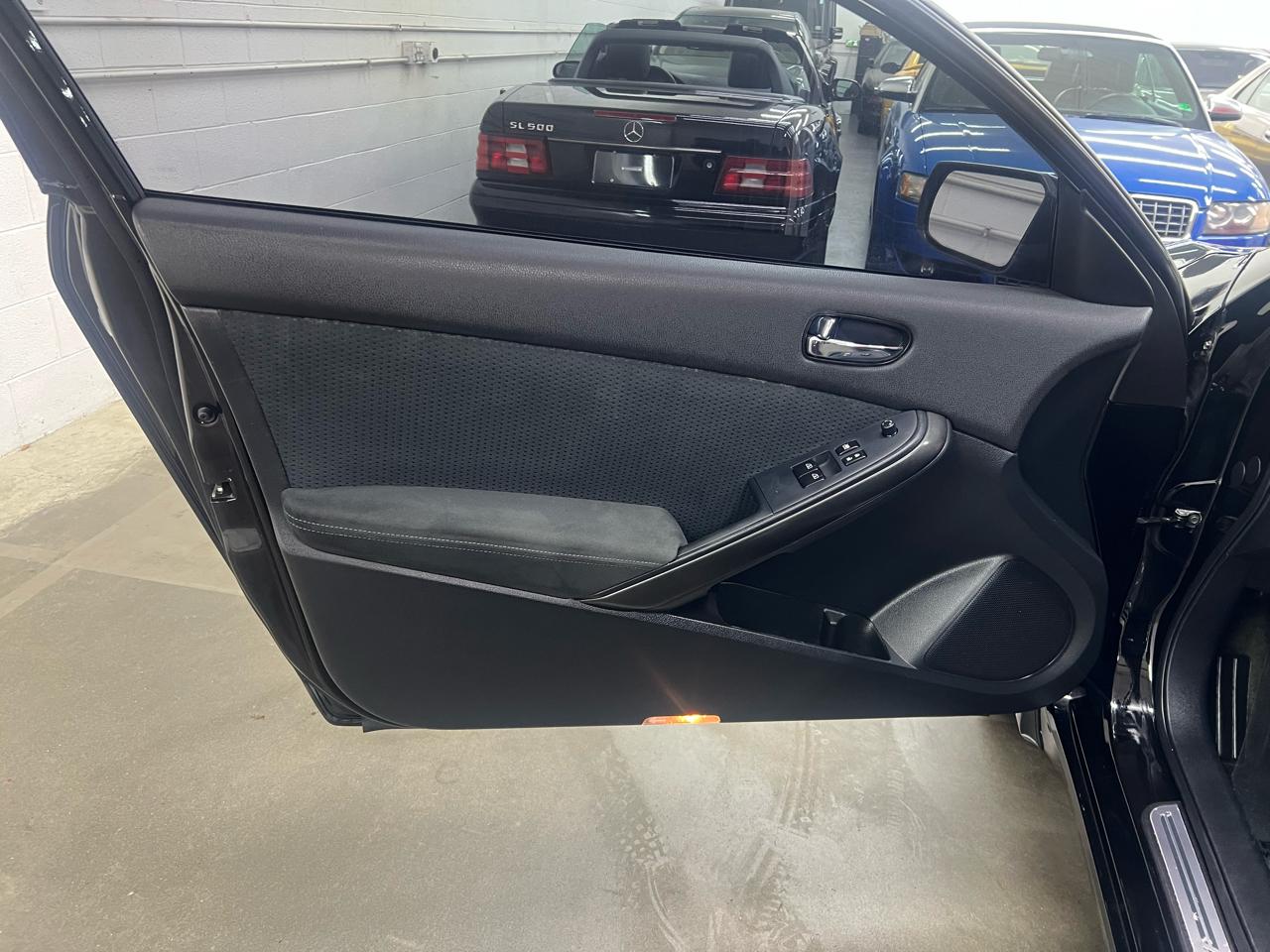 Nissan Altima 2.5 S 6M/T Coupe 2011