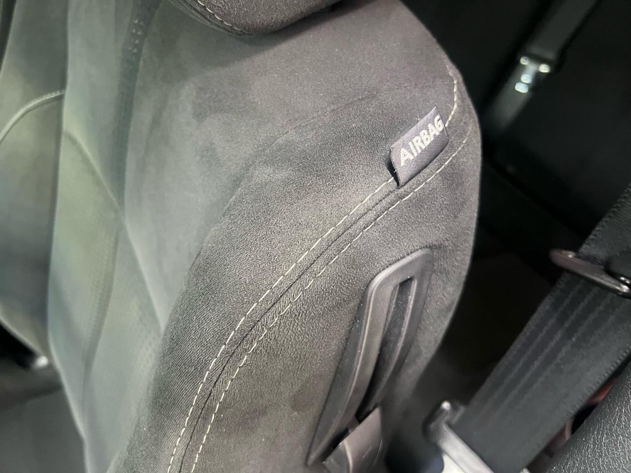 Nissan Altima 2.5 S 6M/T Coupe 2011